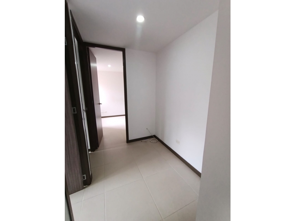 Apartamento en arriendo en Rionegro sector san antonio — foto 2