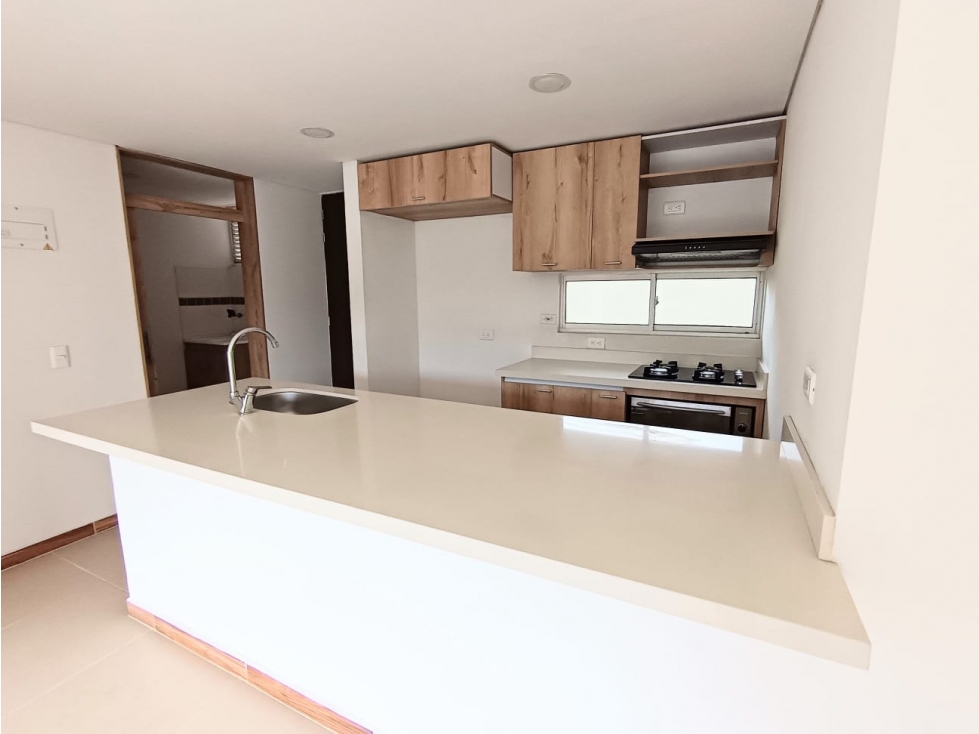 Apartamento en Arriendo Los Colores Medellin — foto 4