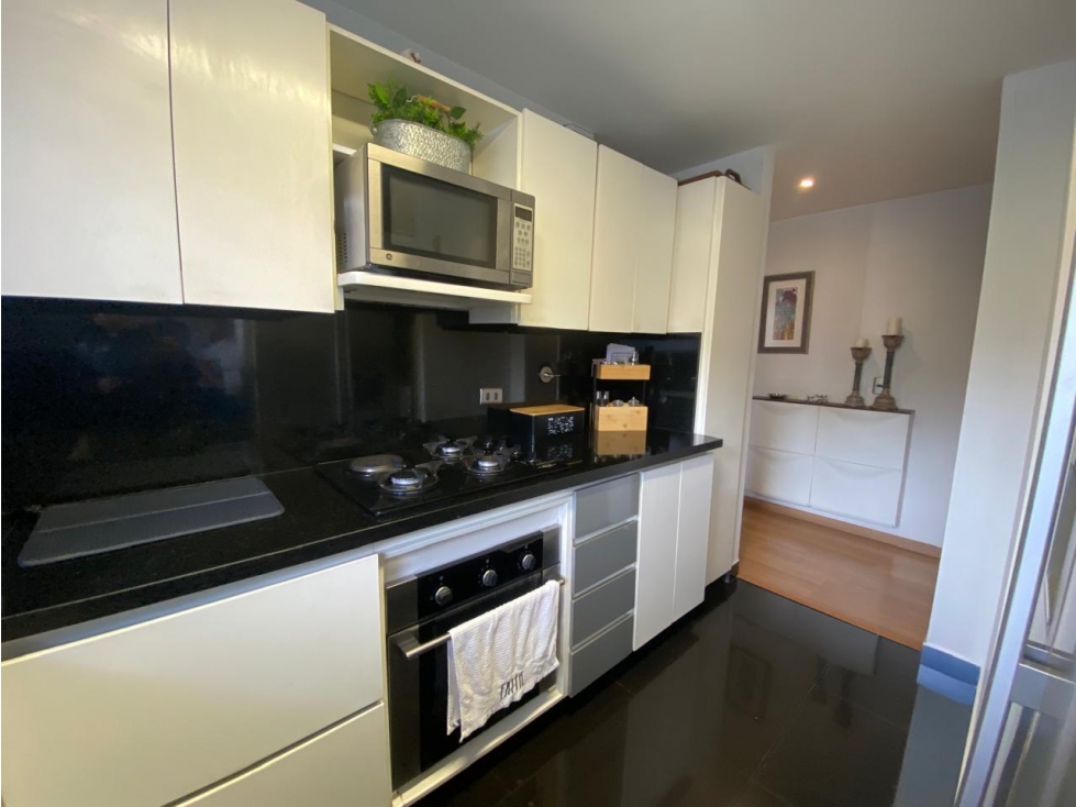 Arriendo Apartamento en el Poblado Castropol