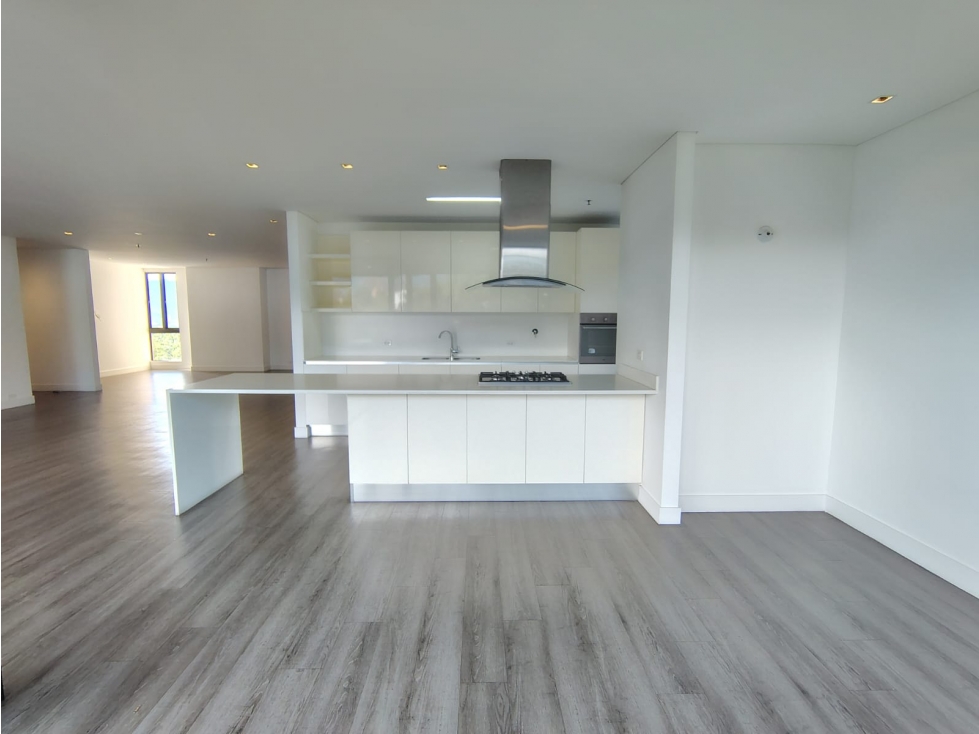 Arriendo Apartamento en el Poblado Sector los Balsos