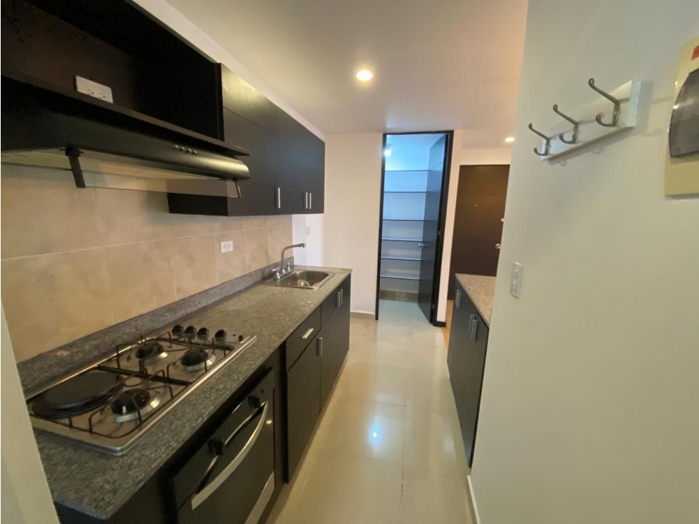 Arriendo Apartamento en el Poblado Sector el Tesoro - 3