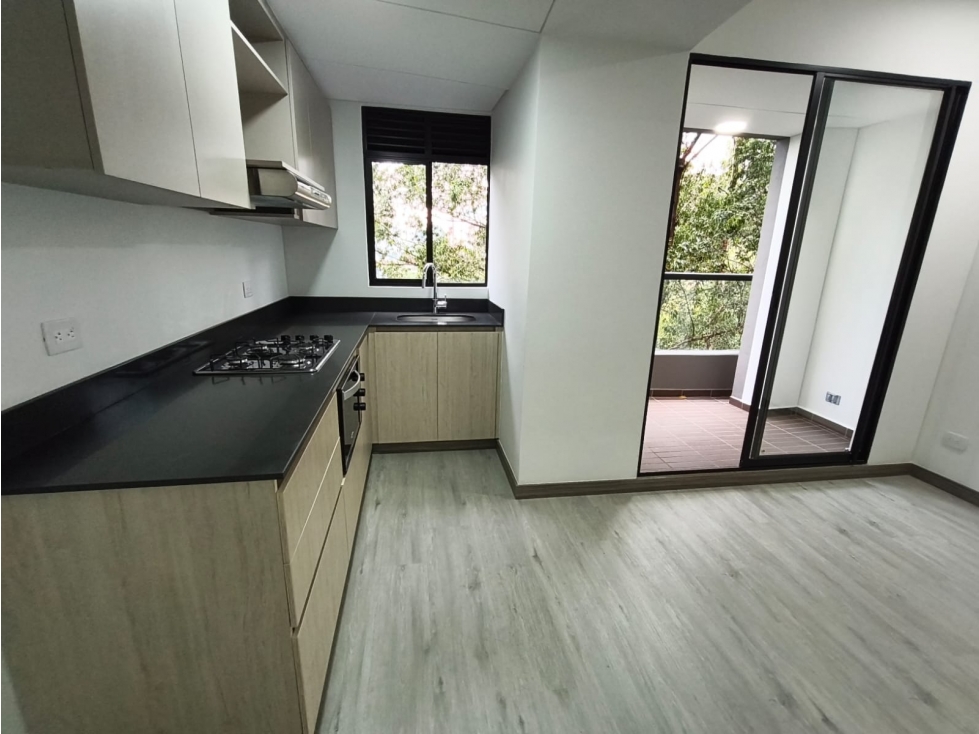 Apartamento en arriendo sector Via las Palmas, Bosque Santo