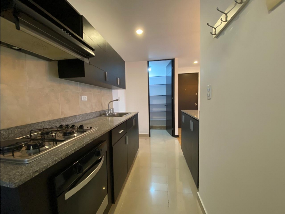 Arriendo Apartamento en el Poblado Sector el Tesoro - 2