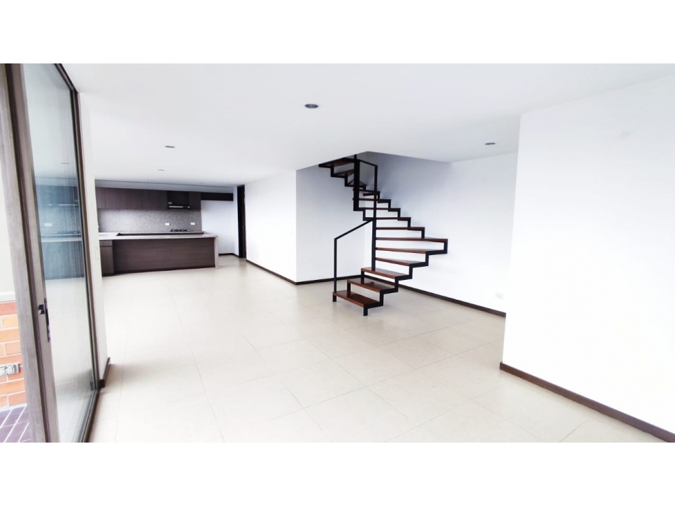 Apartamento Duplex en Arriendo sector Padre Marianito — foto 5