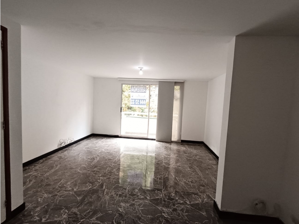 Apartamento en Arriendo Pilarica Medellin — foto 2