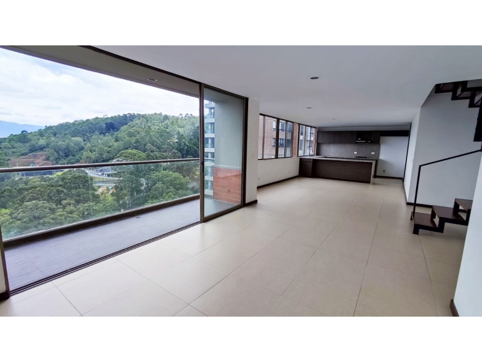 Apartamento Duplex en Arriendo sector Padre Marianito — foto 3