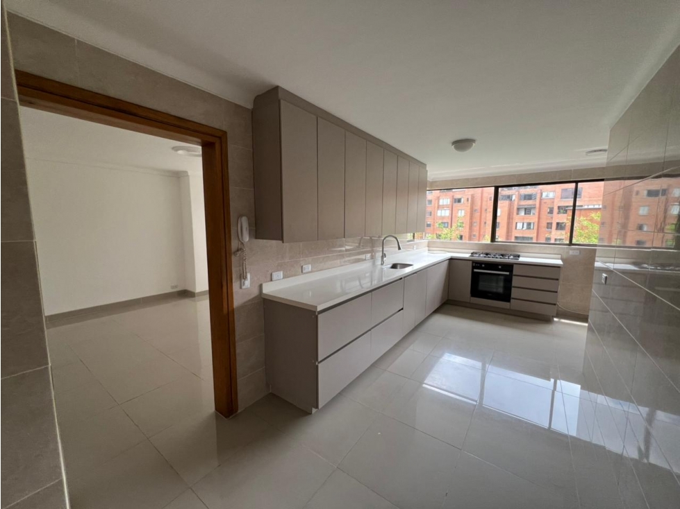 Apartamento en Arriendo Milla de Oro Medellin — foto 6