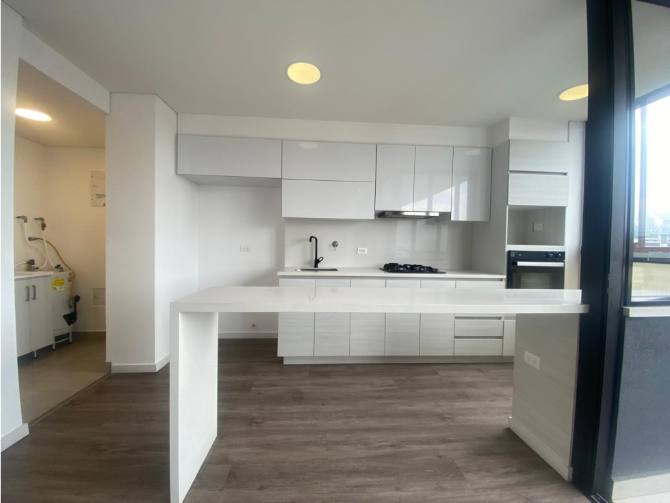 Arriendo Apartamento en el Poblado Sector la Linde — foto 2