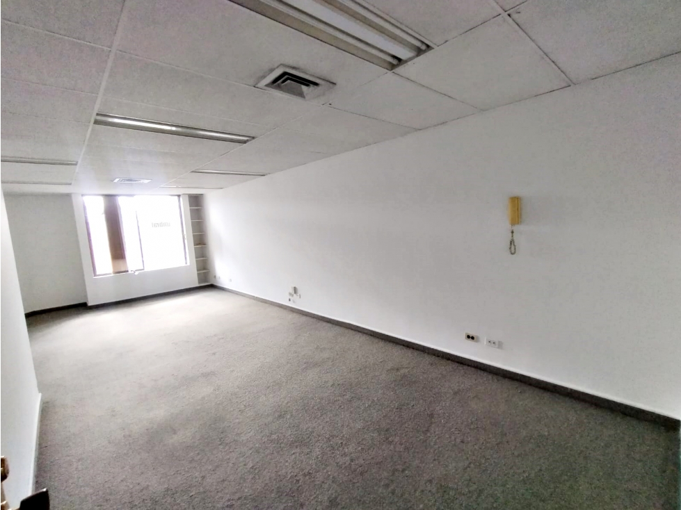Oficina en arriendo sector Milla de Oro