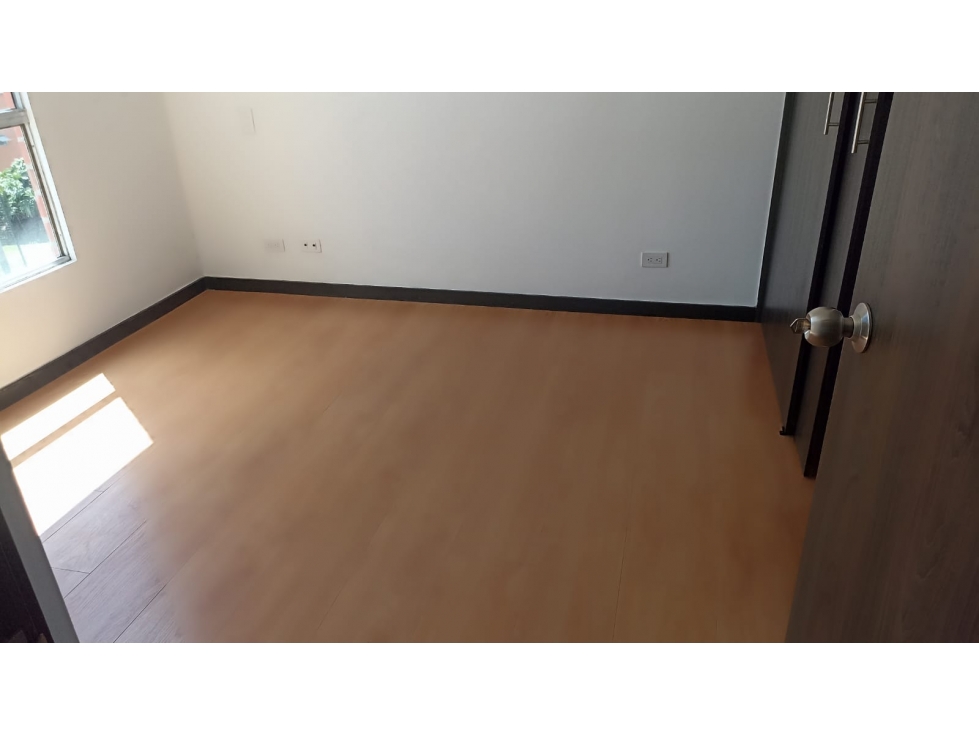 Apartamento en arriendo en Rionegro- los colegios — foto 4
