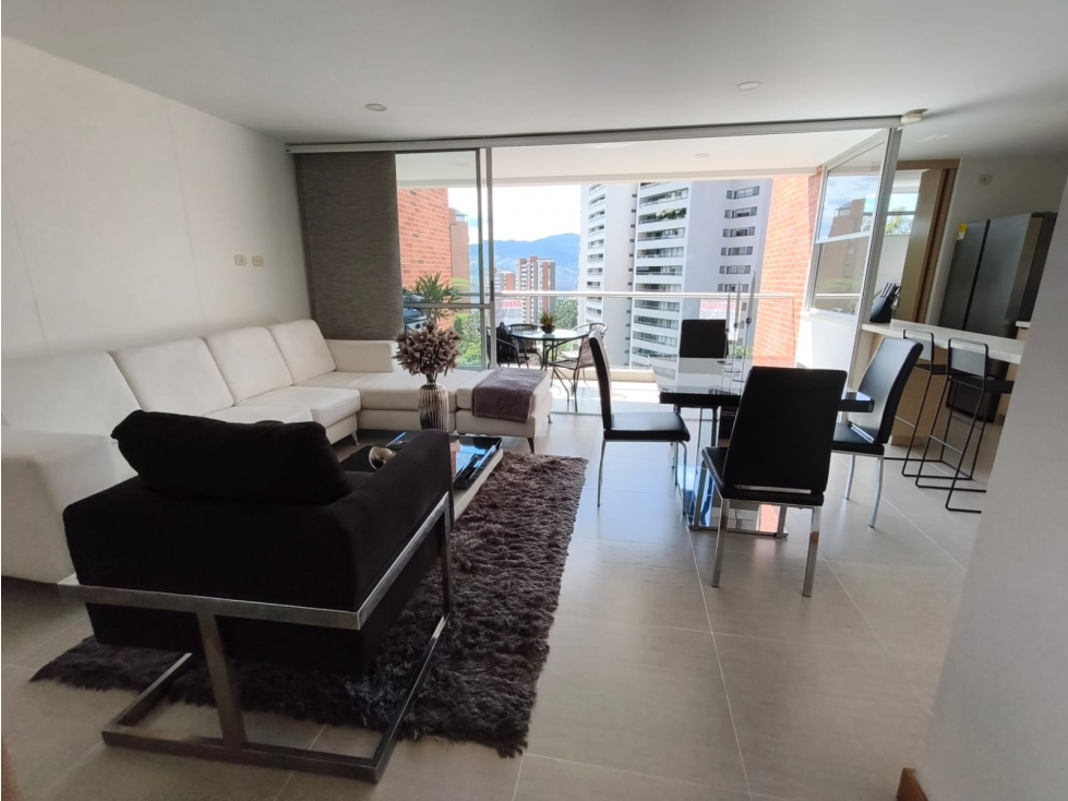Apartamento Amoblado en Arriendo Loma del Esmeraldal — foto 2