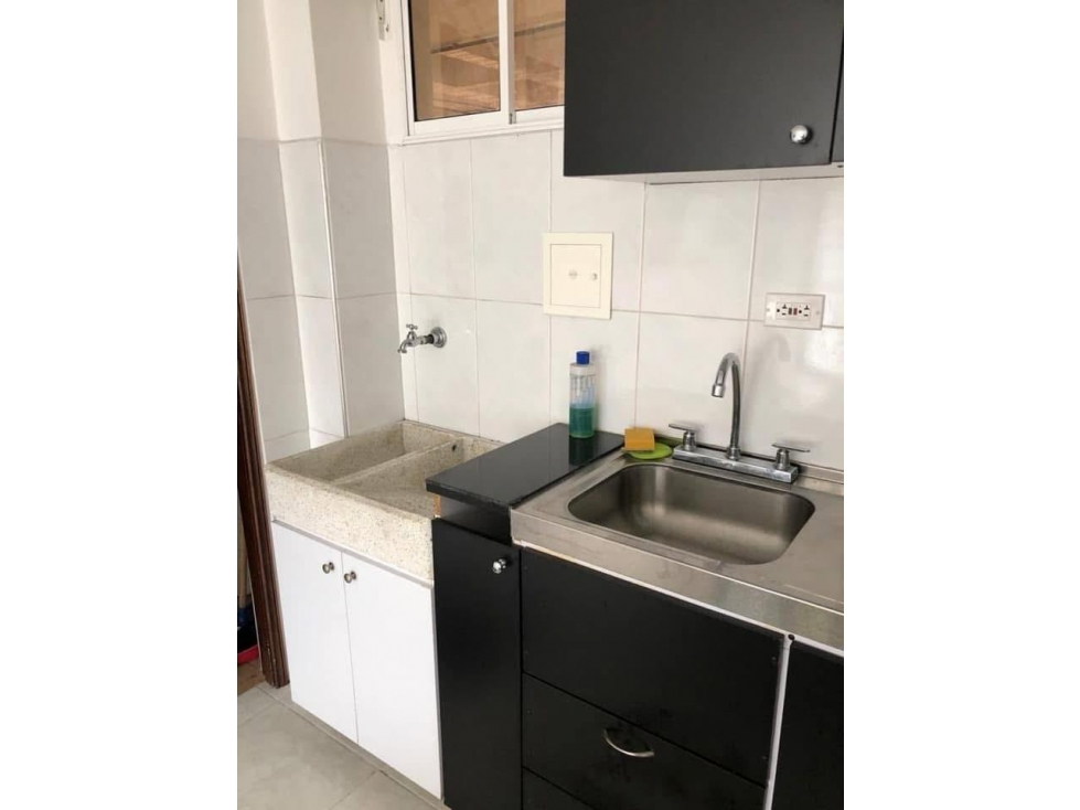 Apartaestudio En Arriendo En Laureles — foto 4