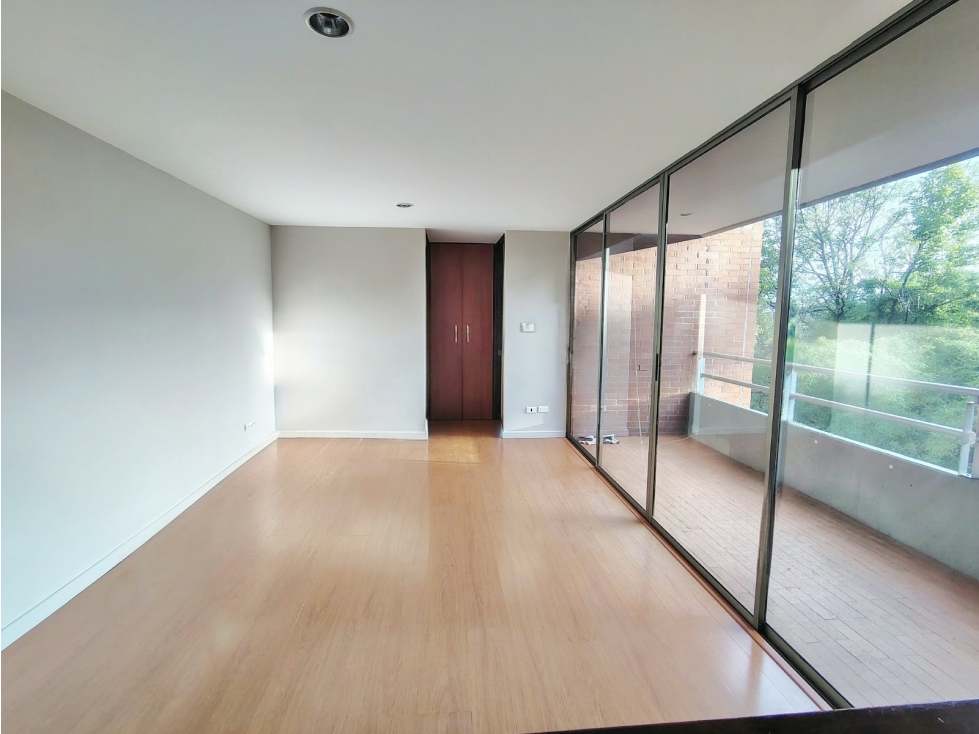 Apartamento en arriendo sector Patio Bonito — foto 2