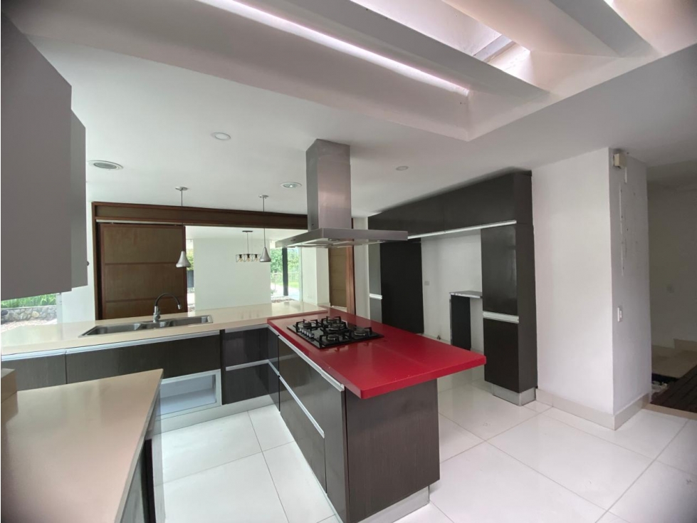 Arriendo Casa en el Poblado