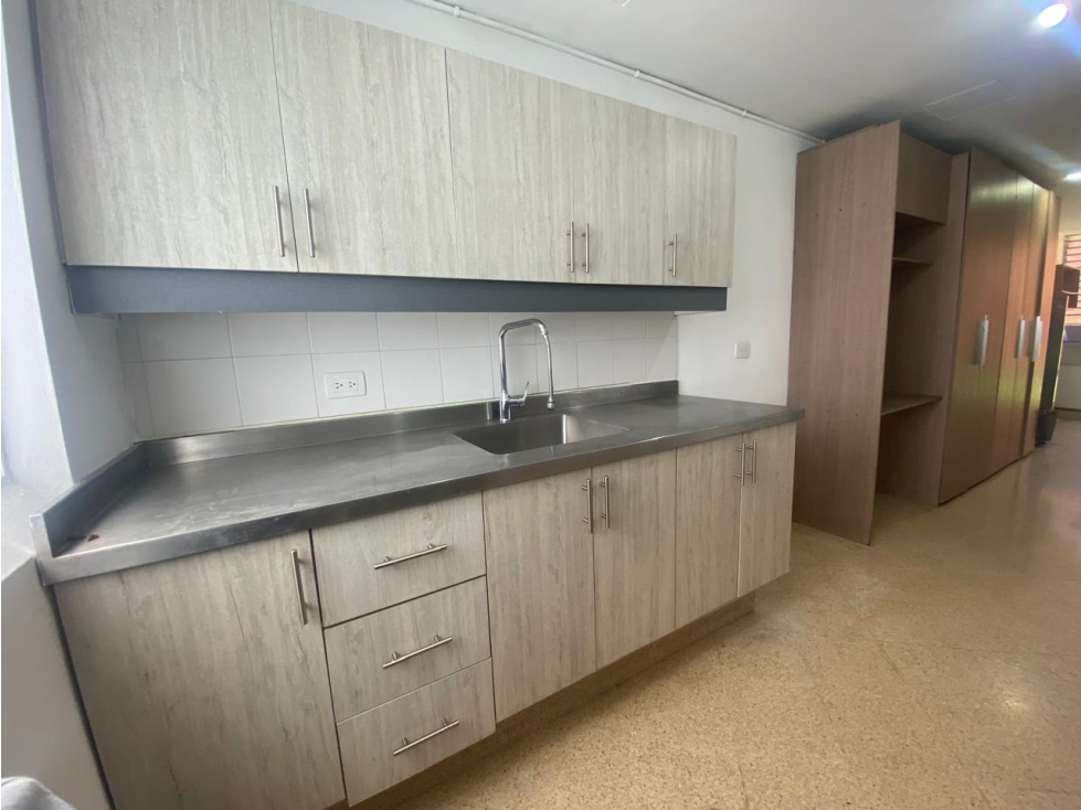 Arriendo Apartamento en el Poblado Sector los Balsos — foto 2