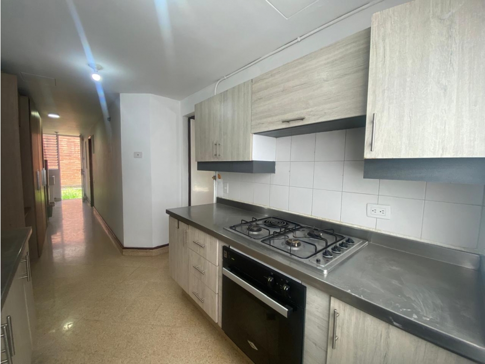 Arriendo Apartamento en el Poblado Sector los Balsos — foto 3