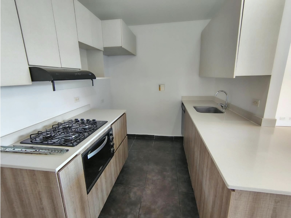 Apartamento en arriendo sector Los Gonzalez — foto 6