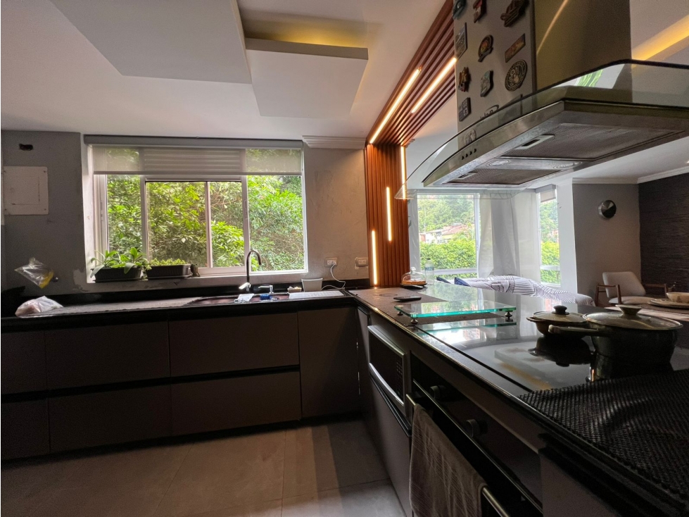 Arriendo Apartamento en el Poblado