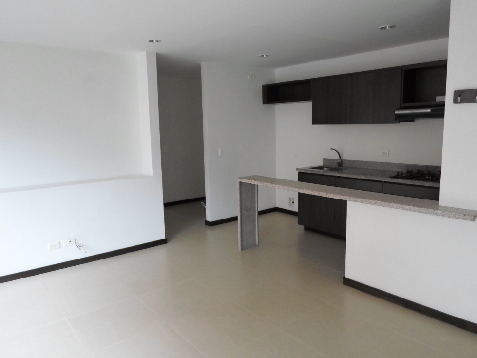Apartamento en Arriendo sector superior padre Marianito — foto 6