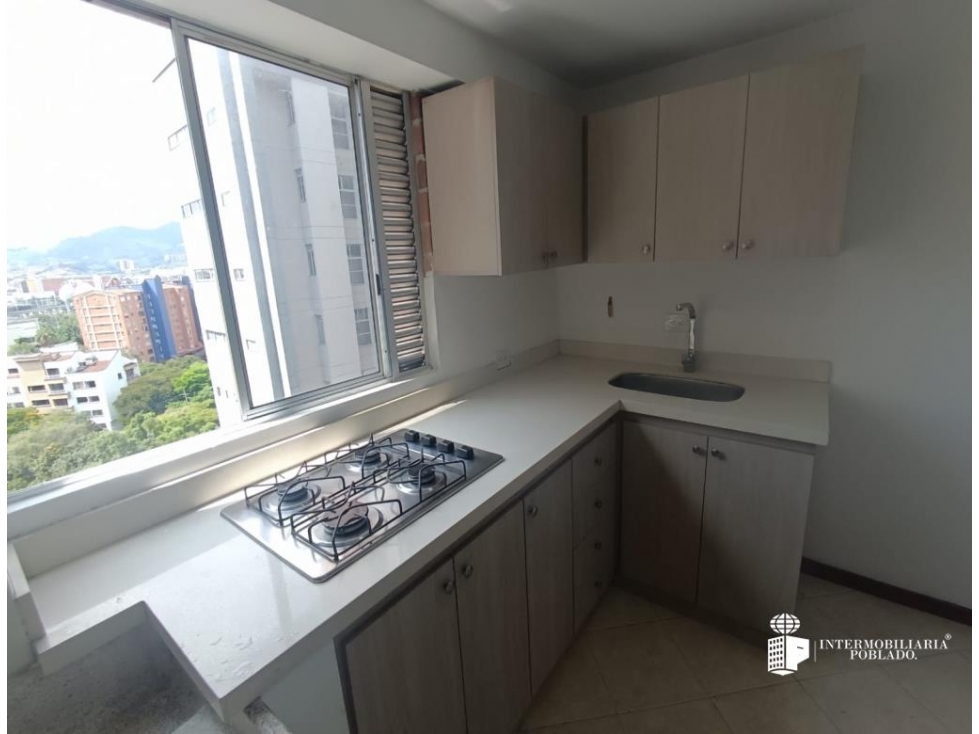 Arriendo Apartamento en el Poblado Las Vegas — foto 4