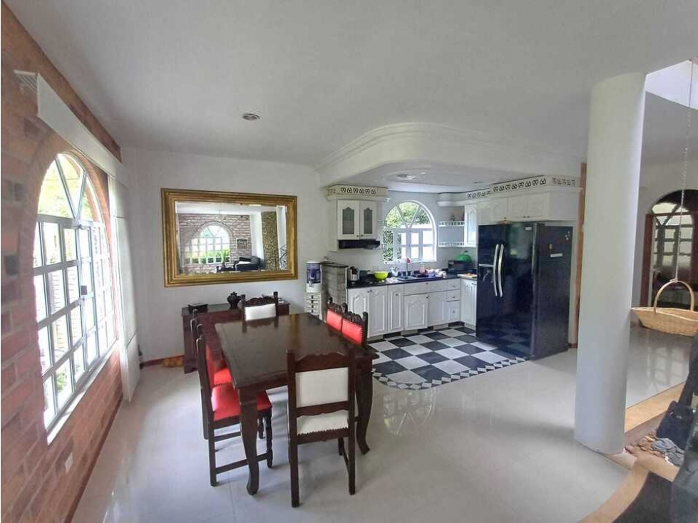 Casa en Arriendo Transversal Intermedia Envigado — foto 4
