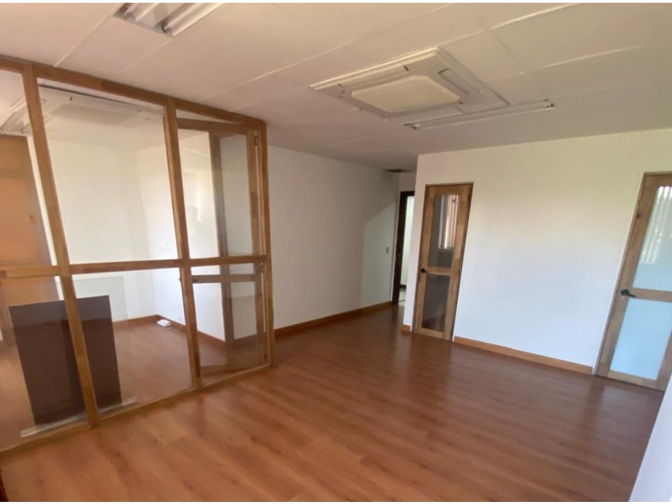 Oficina en Arriendo La Aguacatala Medellín