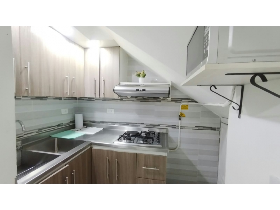 Aparta Estudio Amoblado En Arriendo En Belen Sector Miravalle — foto 5
