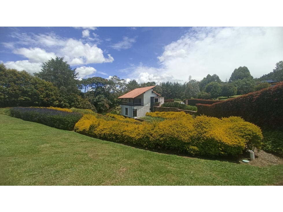 Casa campestre en arriendo La Ceja - 1