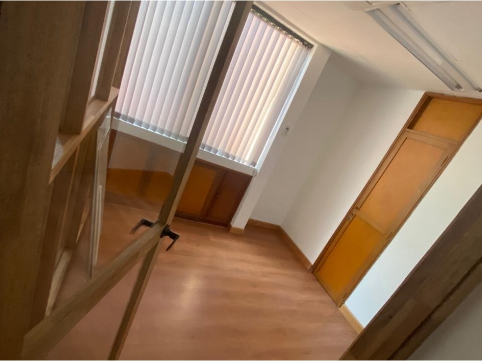 Oficina en Arriendo La Aguacatala Medellín — foto 2