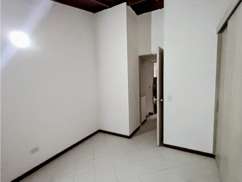 Apartamento en Arriendo Cataluña Medellin — foto 5