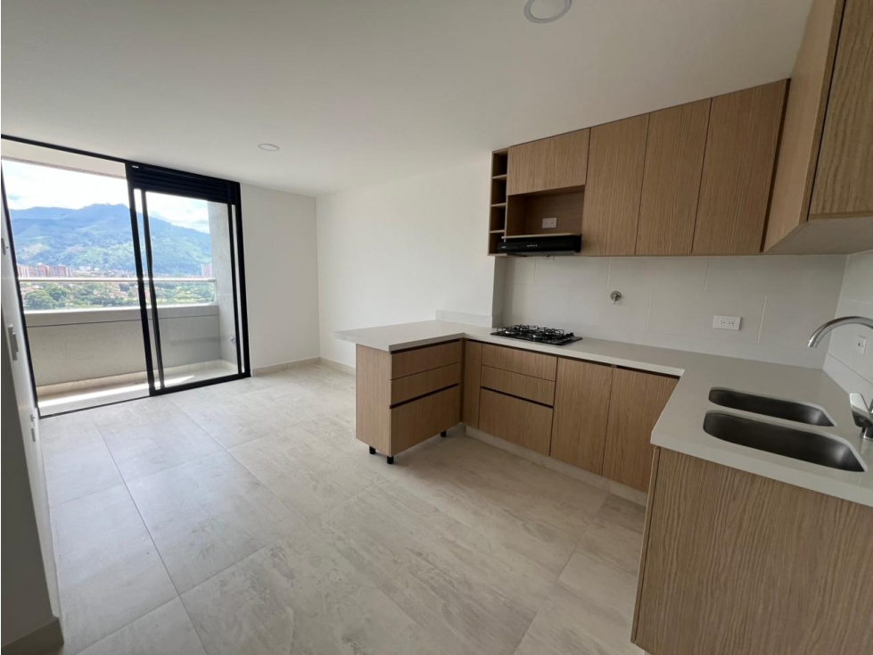 Apartamento en Arriendo Las Vegas Sabaneta — foto 2