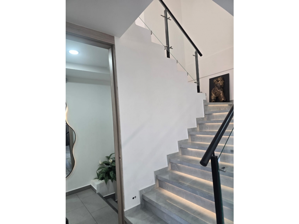 Apartamento Duplex En Venta En Conquistadores — foto 4