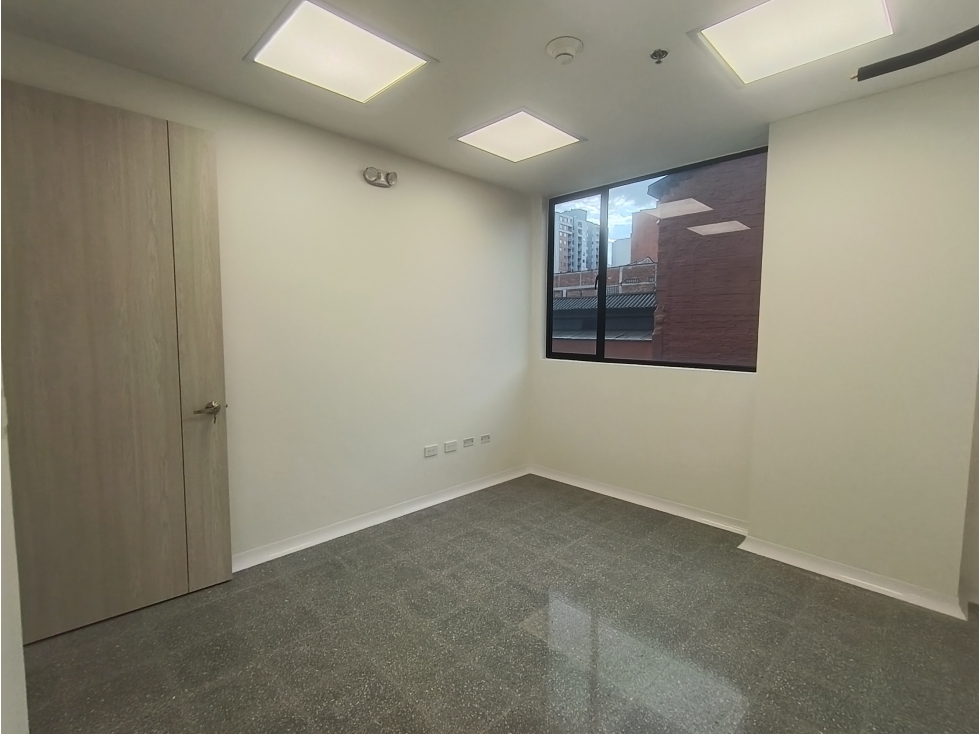 Oficina en Arriendo El Diamante Medellin - 6