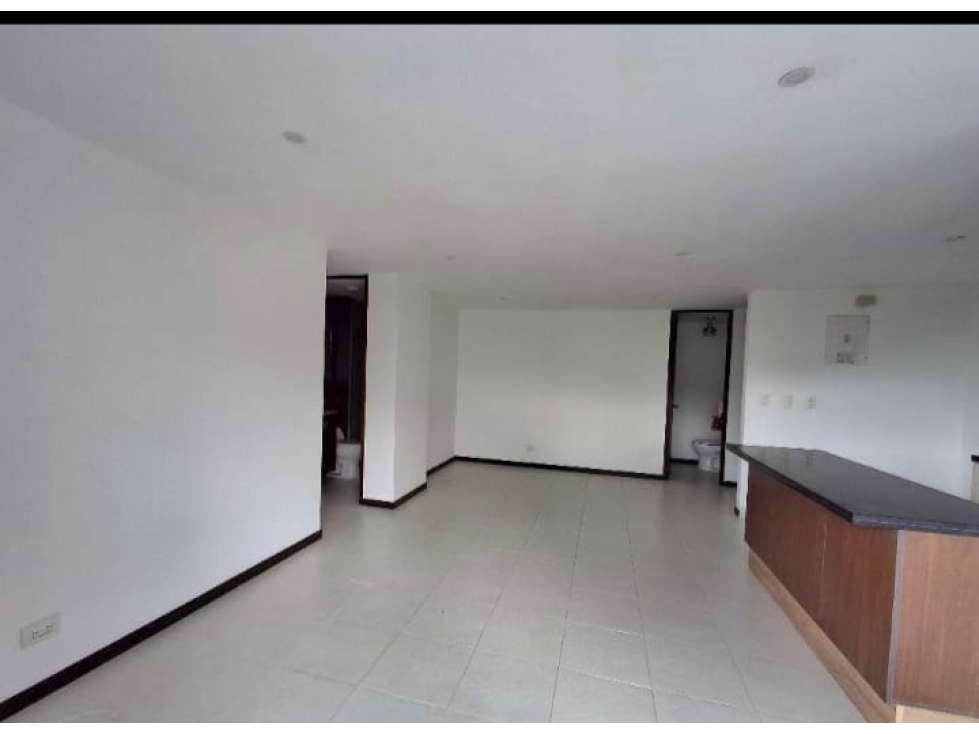 Arriendo Apartamento en el Poblado Sector Oviedo — foto 2