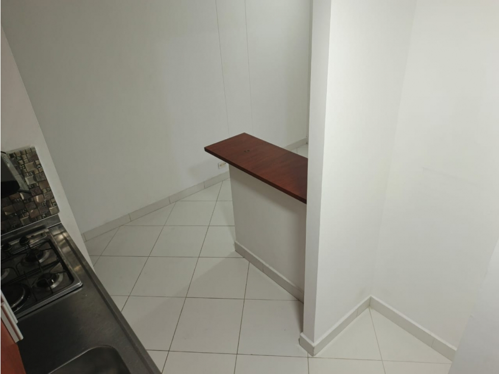 Apartamento En Arriendo En Sector Calasanz — foto 4