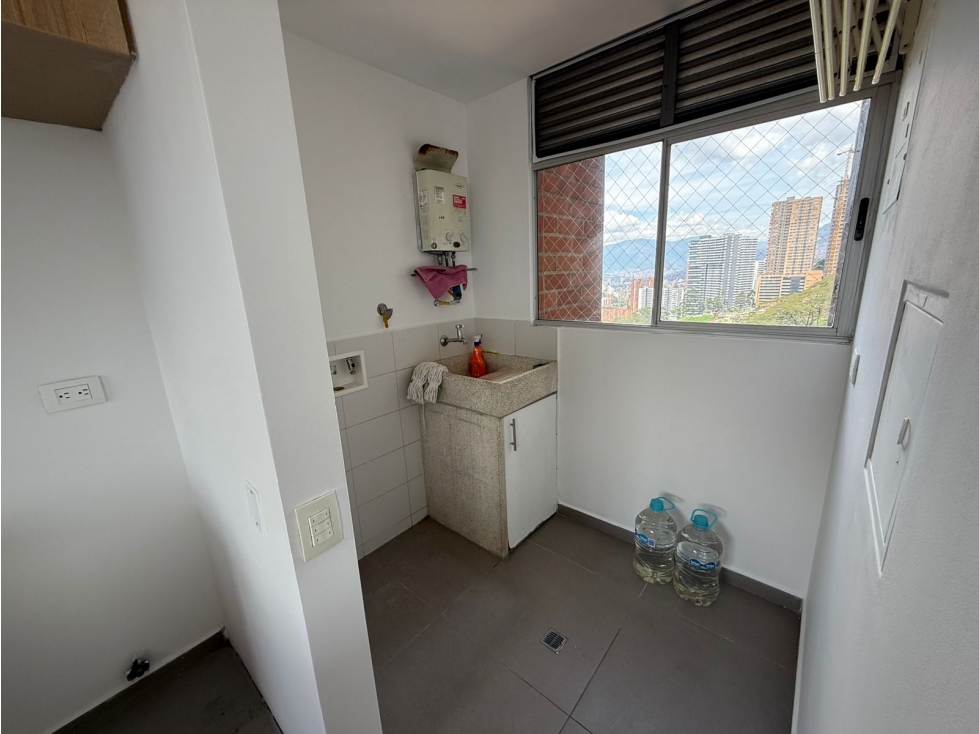 Apartamento en arriendo sector las palmas — foto 4