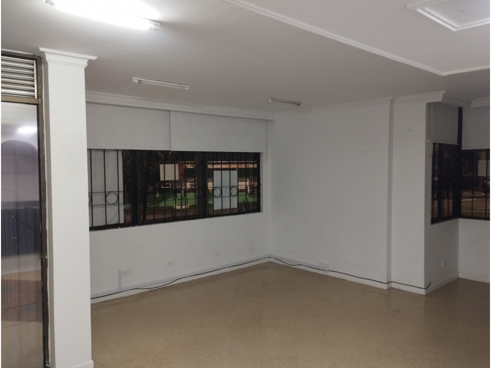 Local En Arriendo En Simon Bolivar — foto 2