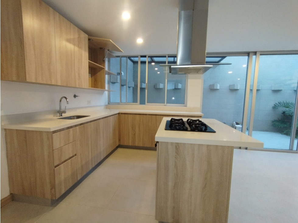 CASA EN ARRIENDO EN GUALANDAY RIONEGRO