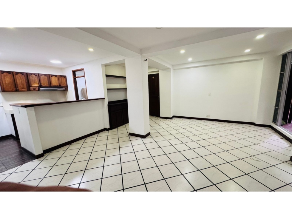 Apartamento en arriendo sector San Diego — foto 3