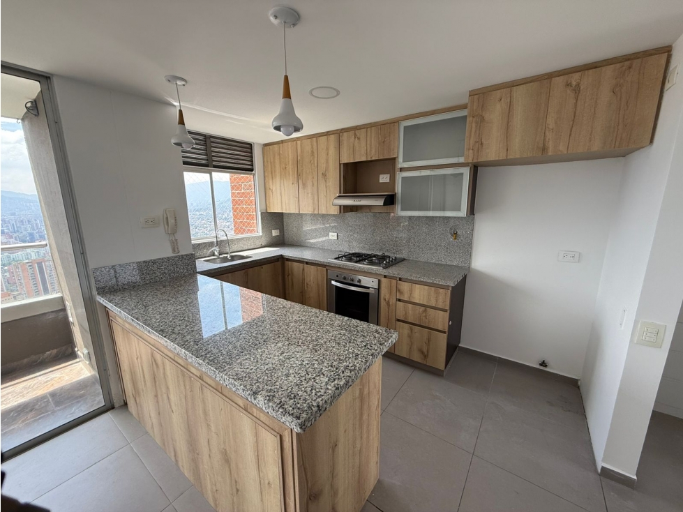 Apartamento en arriendo sector las palmas — foto 2