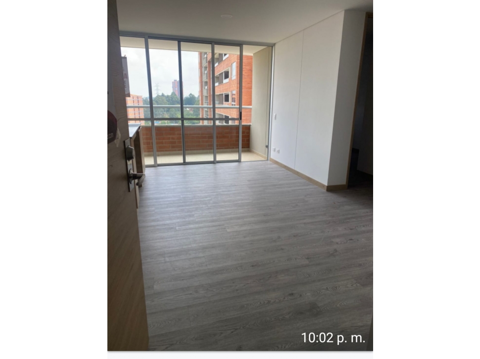 Apartamento en arriendo en Rionegro- los colegios — foto 2