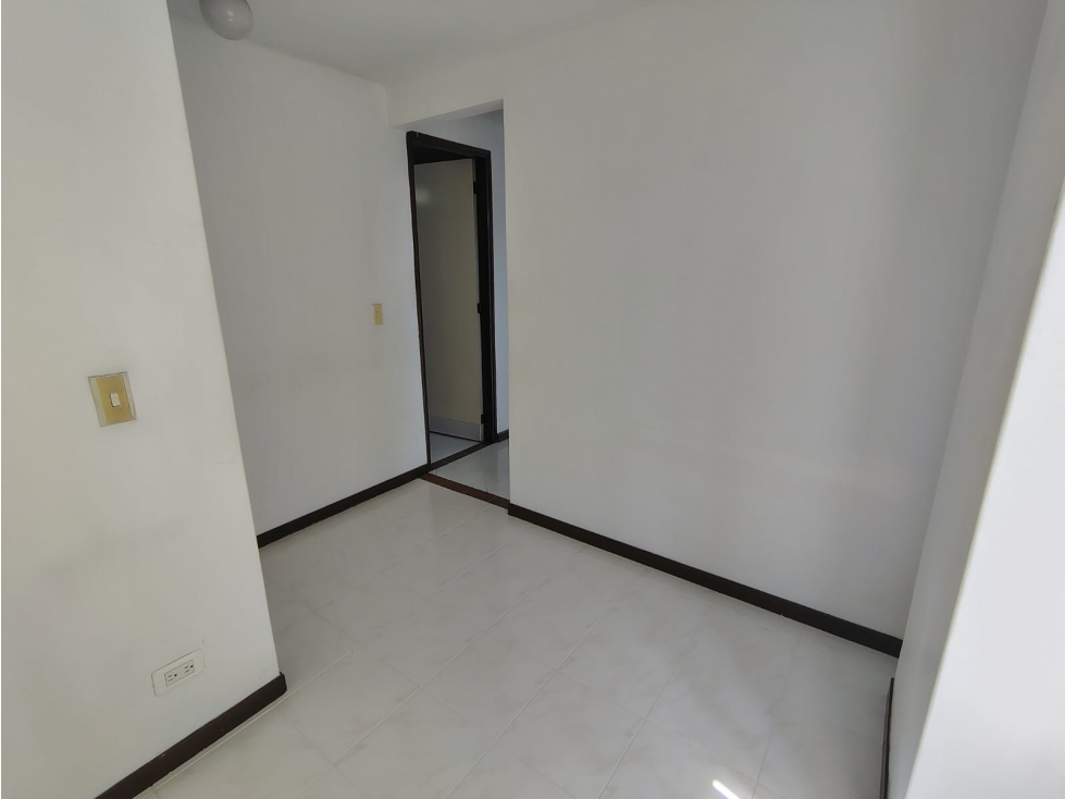 Apartamento en arriendo sector Manila — foto 4