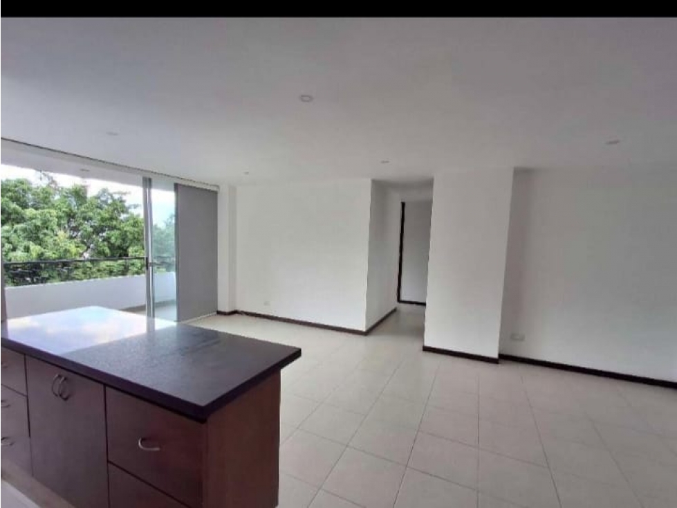 Arriendo Apartamento en el Poblado Sector Patio Bonito — foto 5