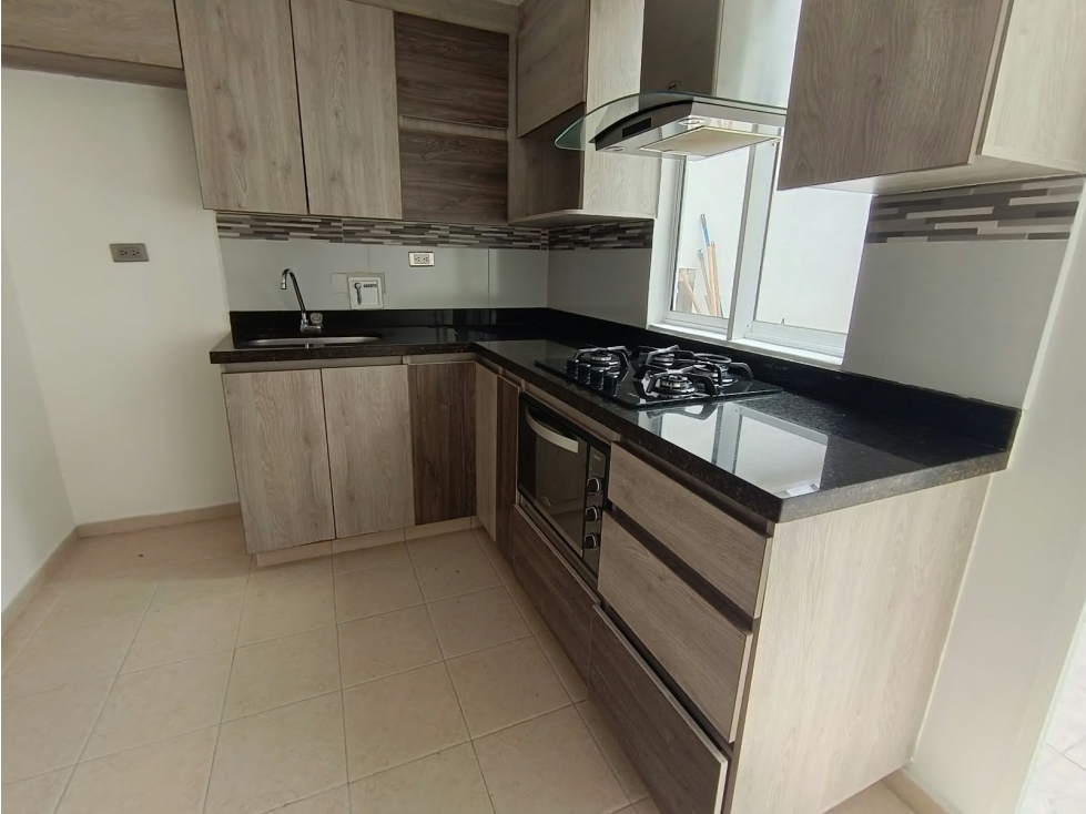 Apartamento en Arriendo La Hondonada Medellin — foto 4