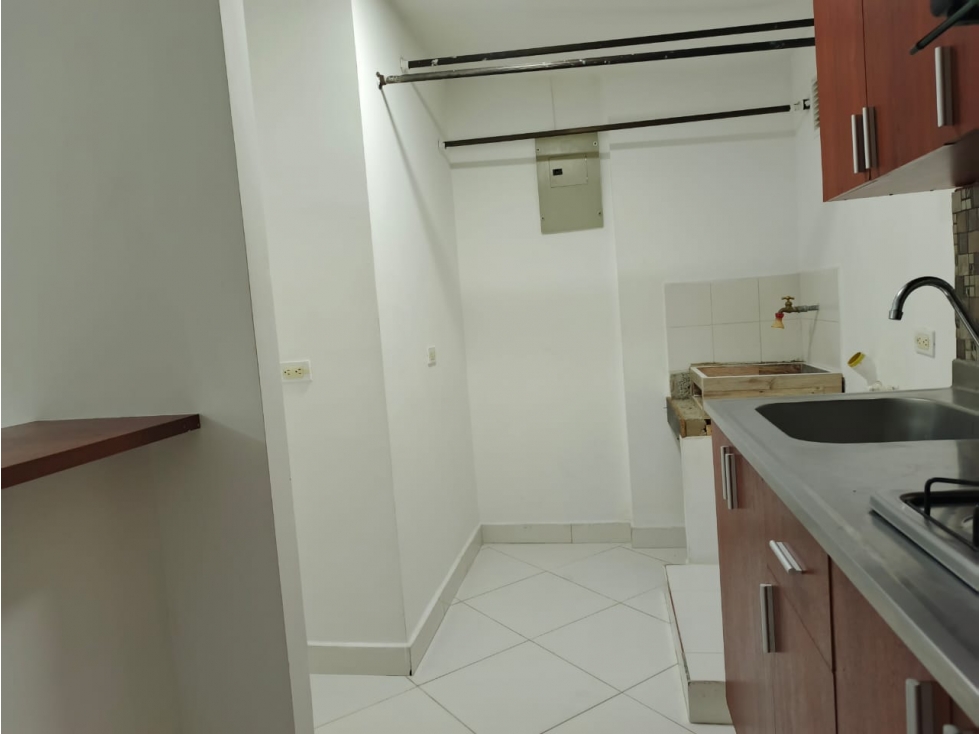 Apartamento En Arriendo En Sector Calasanz — foto 2