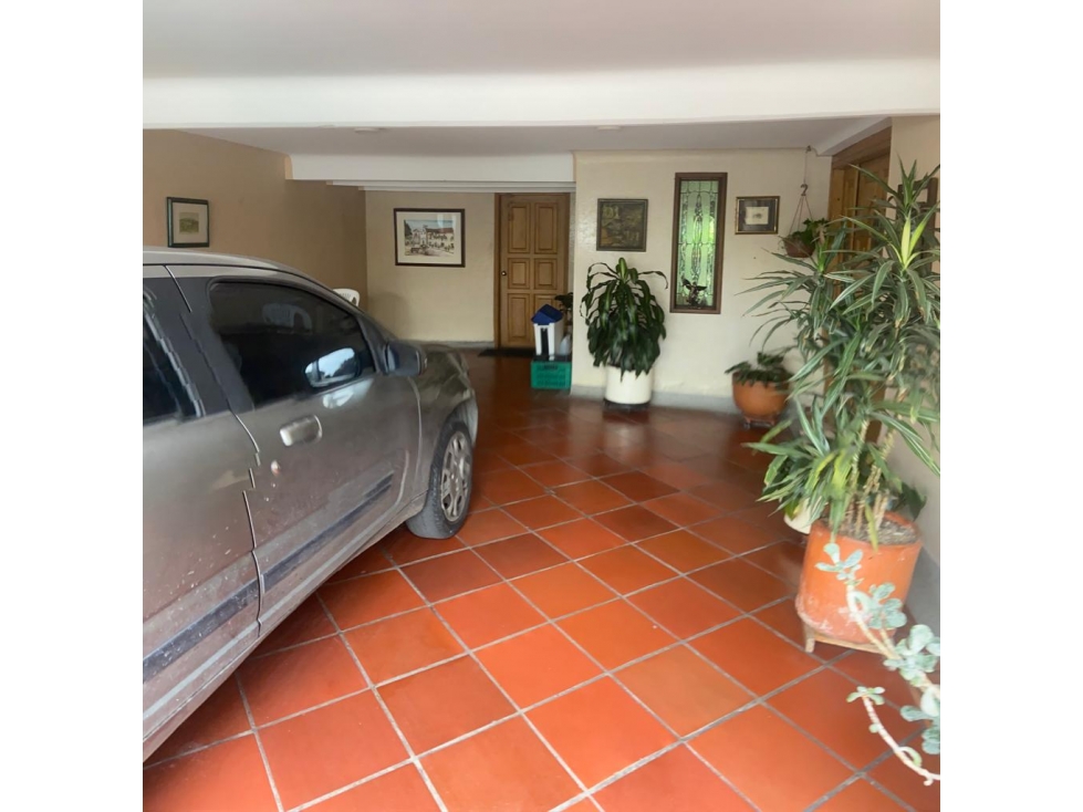 En venta Casa Remodelada en Venta Niza Antigua — foto 2