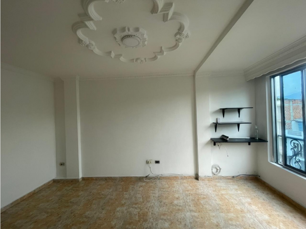 Apartamento en arriendo 4to piso Ciudad 2000 Cali — foto 4