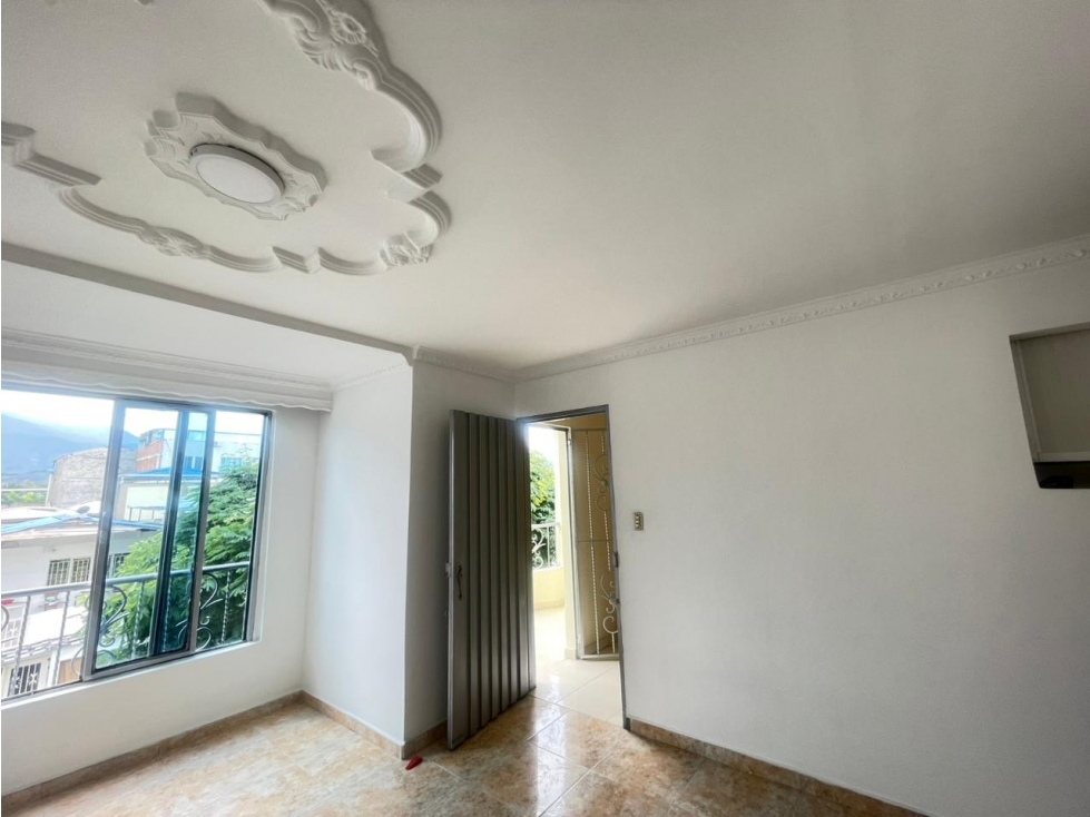 Apartamento en arriendo 4to piso Ciudad 2000 Cali — foto 3