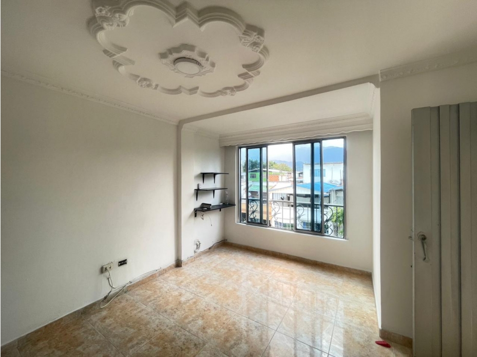 Apartamento en arriendo 4to piso Ciudad 2000 Cali — foto 5