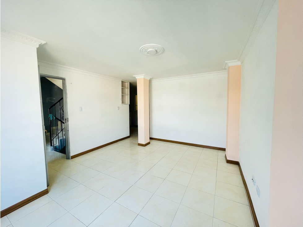 Apartamento en arriendo 3er piso Ciudad 2000 Cali — foto 4
